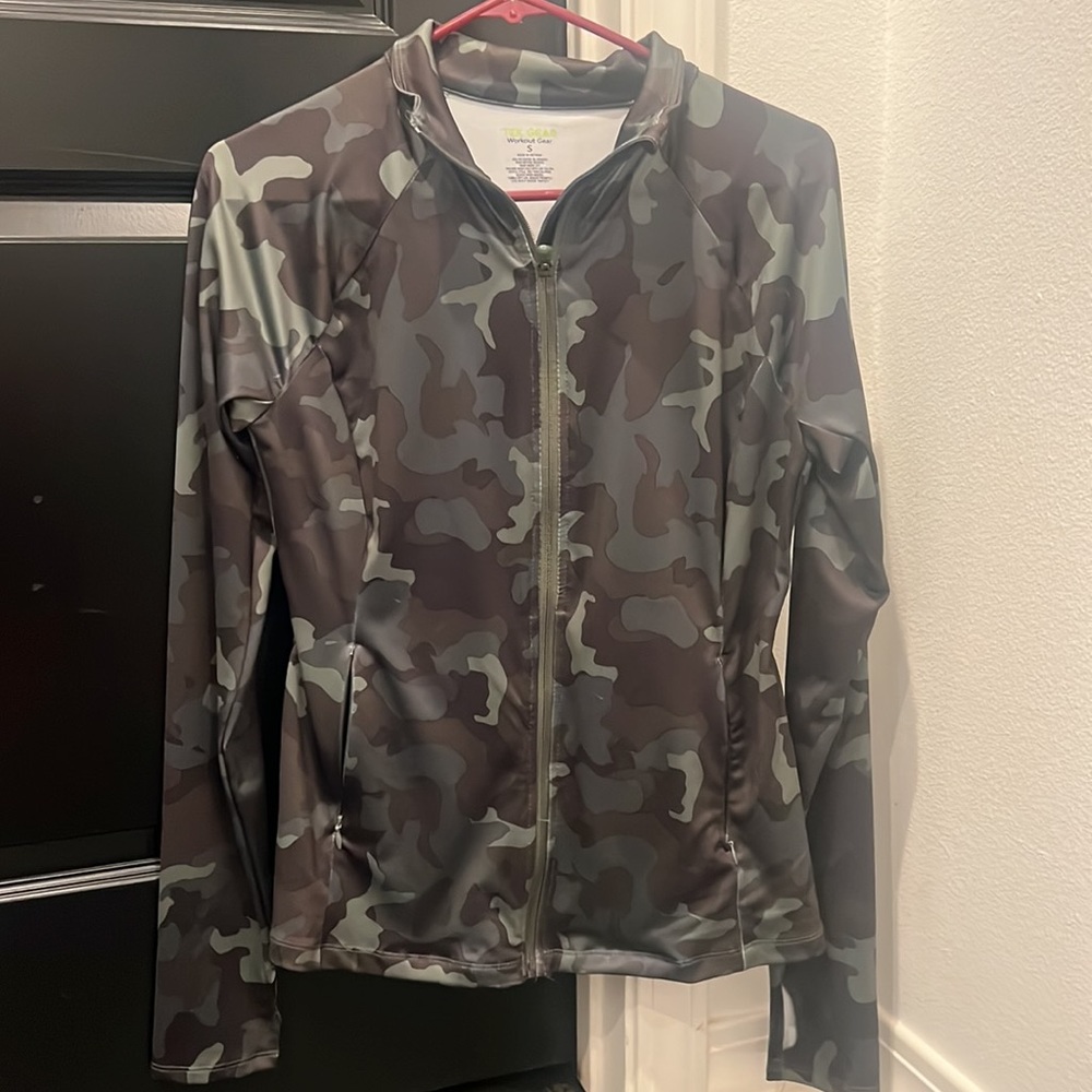 camo print Tek Gear jacket